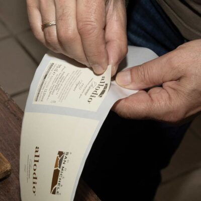 applicazione-etichetta_2